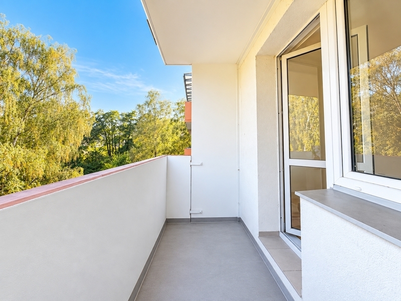 Pronájem bytu 1+1 s lodžií, 37 m² – Zborovská, Zlín