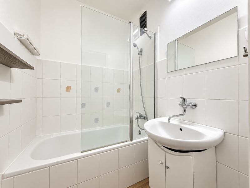 Pronájem bytu 1+1 s lodžií, 37 m² – Zborovská, Zlín