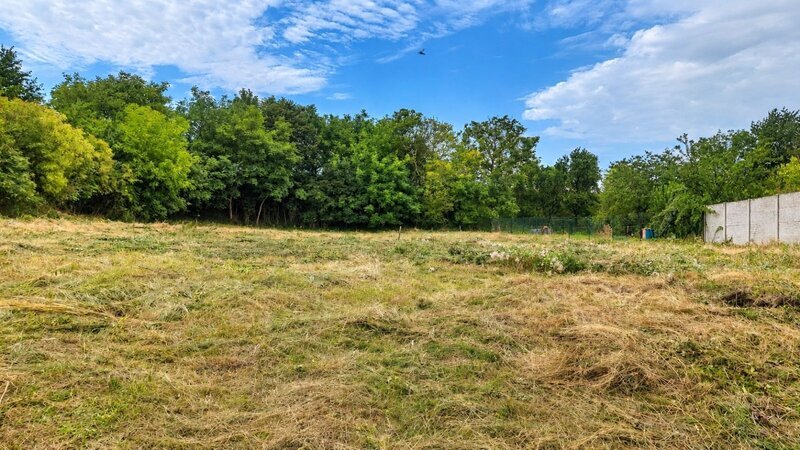 Prodej stavebních pozemků 1 544 m² s projektem dvou rodinných domů, Unčice – Pavlovice u Kojetína