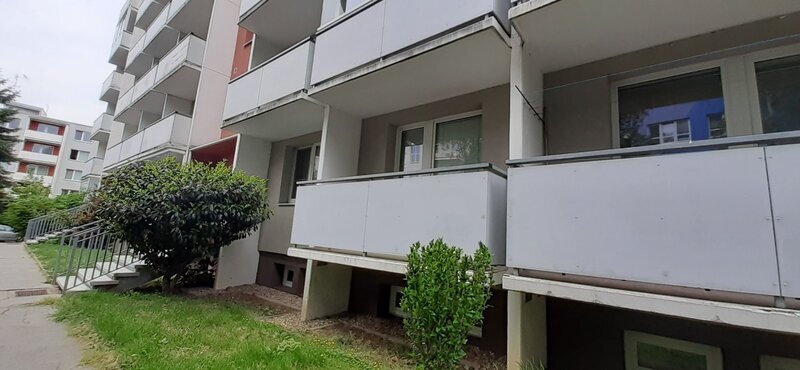 Pronájem bytu 1+1 s balkonem, 36 m2, v samém centru, ul. Potoky, Zlín