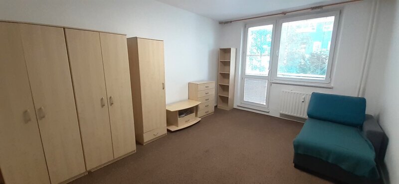 Pronájem bytu 1+1 s balkonem, 36 m2, v samém centru, ul. Potoky, Zlín