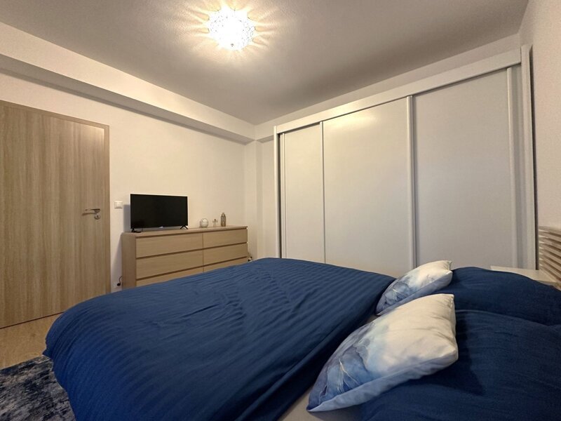 Pronájem moderního bytu 2+kk s terasou, výtahem a sklepem v centru Zlína