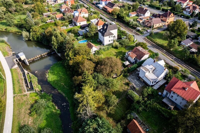 Exkluzivně nabízíme k prodeji rodinný dům v Želechovicích.