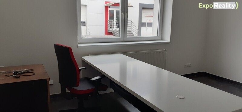 Pronájem komerční prostory ve Zlíně 140 m2, 1.NP, lokalita Louky
