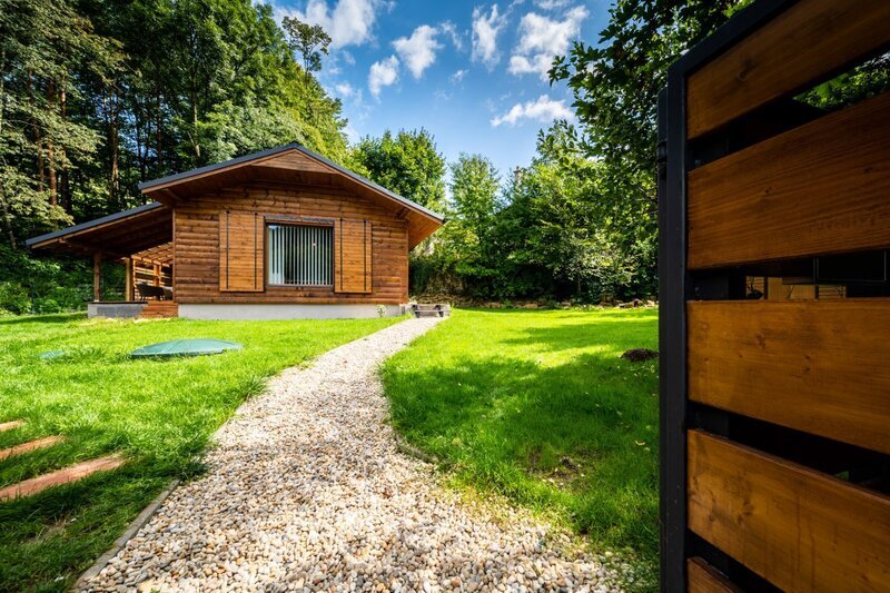 Pronájem luxusního stylového rodinného domu se zahradou a saunou, Kudlov u Zlína