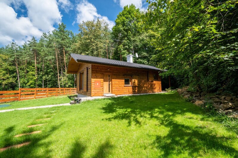 Pronájem luxusního stylového rodinného domu se zahradou a saunou, Kudlov u Zlína