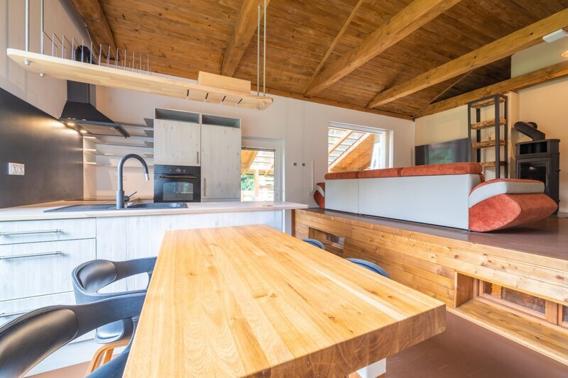 Pronájem luxusního stylového rodinného domu se zahradou a saunou, Kudlov u Zlína