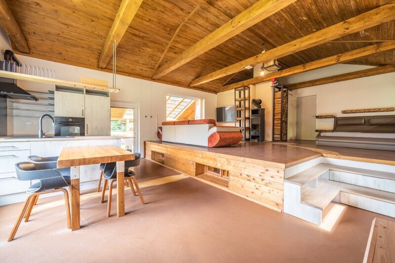 Pronájem luxusního stylového rodinného domu se zahradou a saunou, Kudlov u Zlína