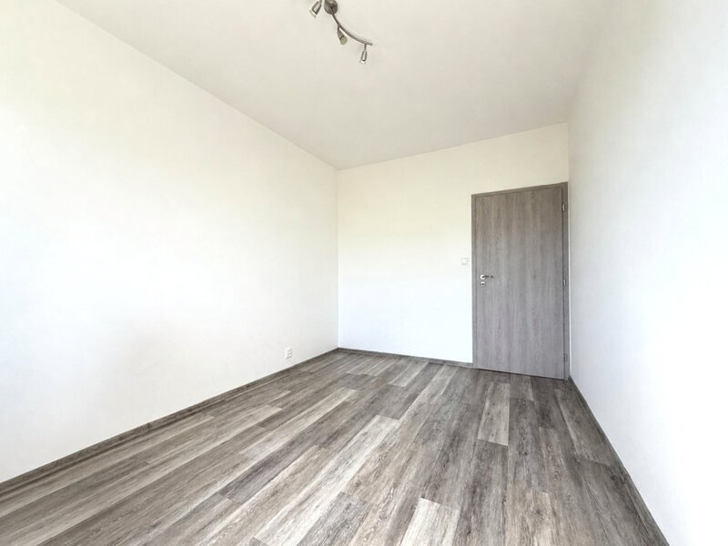 Pronájem bytu 2+1 s balkonem, 62 m² – Zlín, Jižní Svahy, ul. Křiby