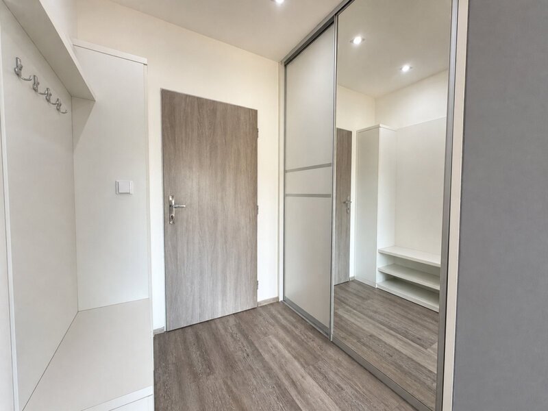 Pronájem bytu 2+1 s balkonem, 62 m² – Zlín, Jižní Svahy, ul. Křiby