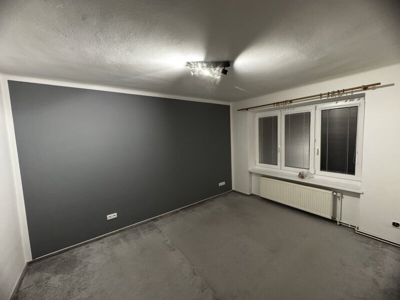 Nabízíme na pronájem pěkný cihlový byt 2+1, rozloha 63 m2, ve 2.patře bytového domu v Holešově