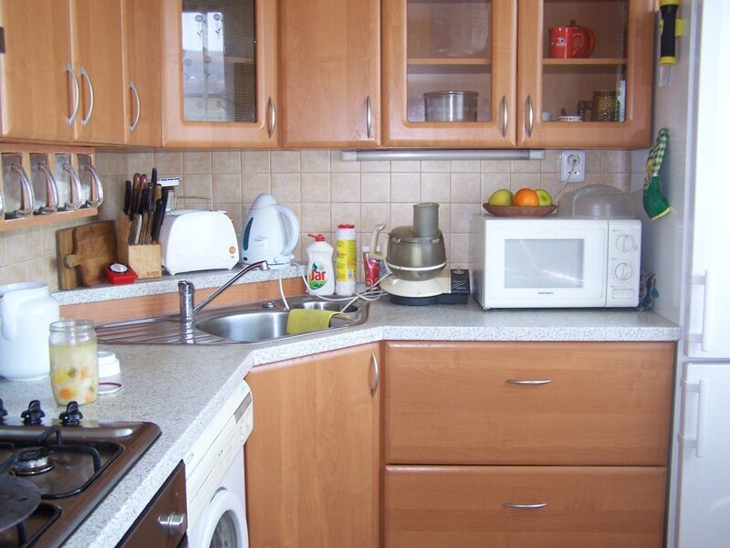 Nabízíme k prodeji byt 2+1, 60 m2, po částečné rekonstrukci, ve Zlíně, ul. M. Knesla, 4.NP.