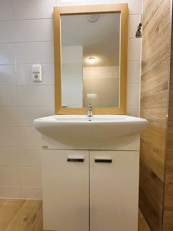 Pronájem zrekonstruovaného bytu 2+kk v obci Huslenky