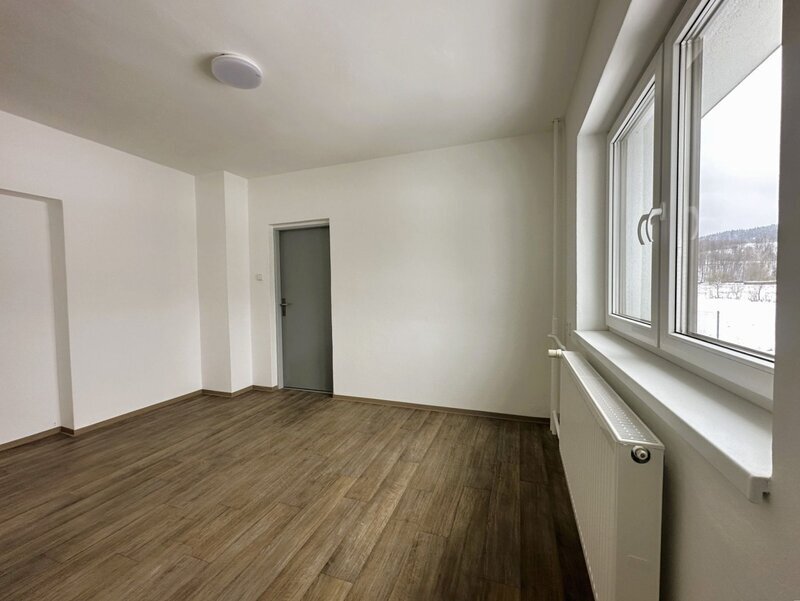 Pronájem zrekonstruovaného bytu 2+kk v obci Huslenky