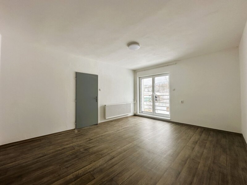 Pronájem zrekonstruovaného bytu 2+kk v obci Huslenky