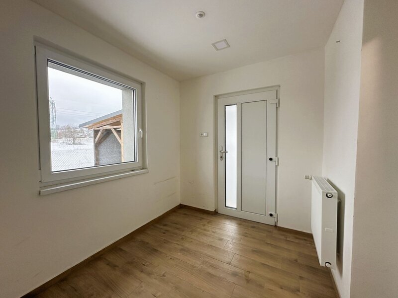 Pronájem zrekonstruovaného bytu 2+kk v obci Huslenky