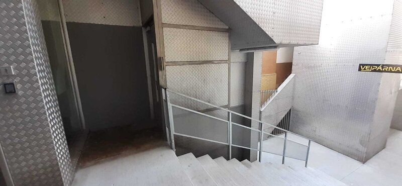 Pronájem komerčních prostor, 2.NP, 135 m2, náměstí Míru, ve Zlíně