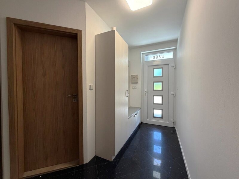 Prodej rodinného domu 4+kk, Vlčnov – terasa, garáž, bazén i zahrada