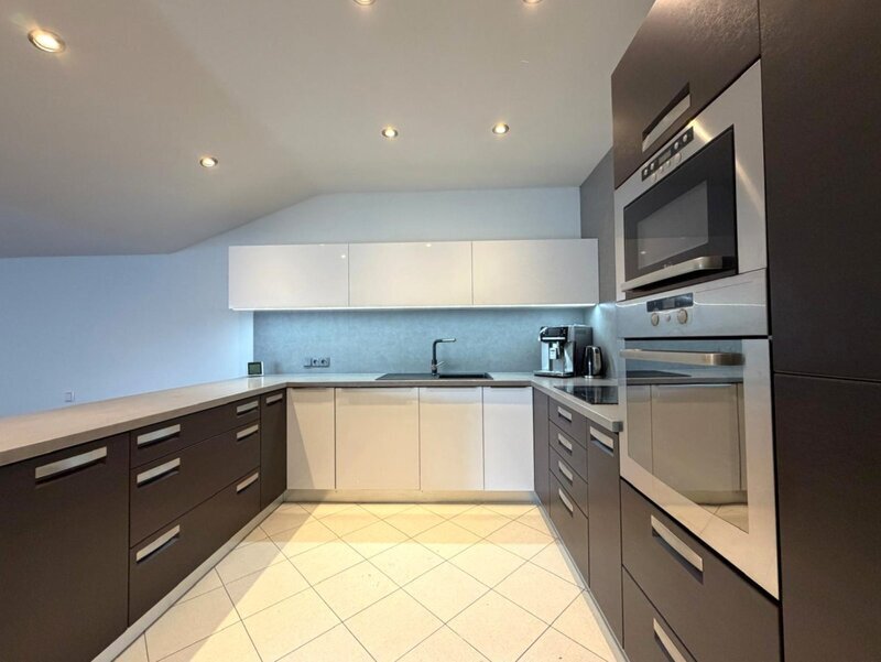 Prodej rodinného domu 4+kk, Vlčnov – terasa, garáž, bazén i zahrada