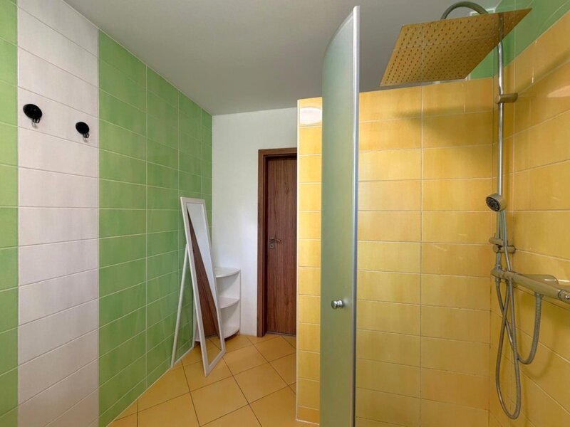 Prodej rodinného domu 4+kk, Vlčnov – terasa, garáž, bazén i zahrada