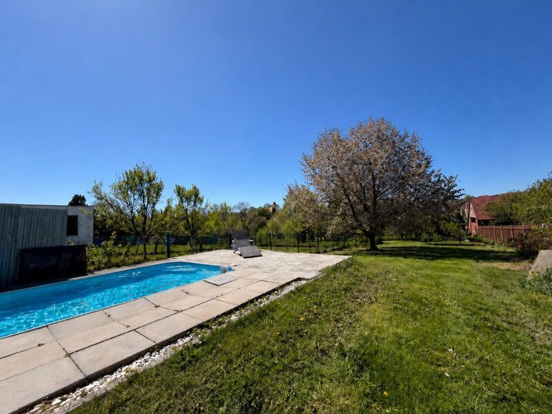 Prodej rodinného domu 4+kk, Vlčnov – terasa, dílna, bazén i zahrada