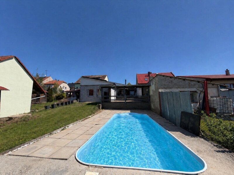 Prodej rodinného domu 4+kk, Vlčnov – terasa, dílna, bazén i zahrada