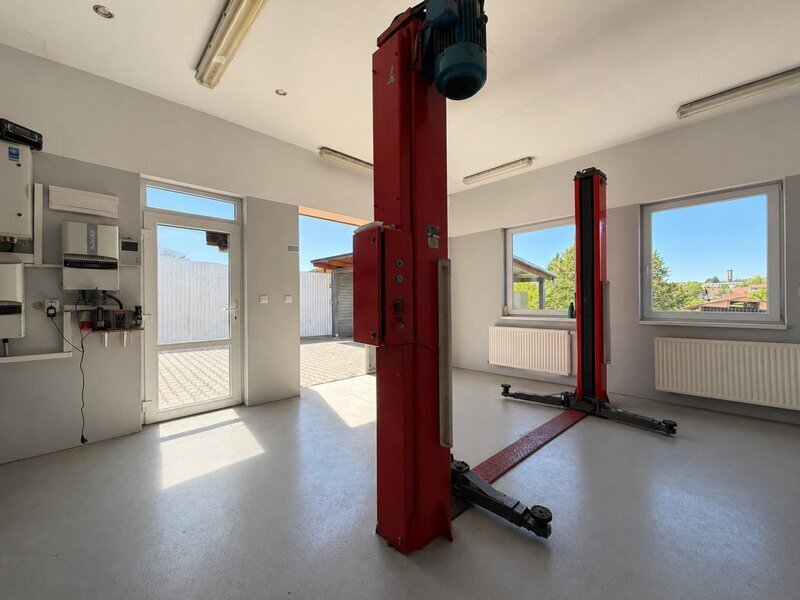 Prodej rodinného domu 4+kk, Vlčnov – terasa, dílna, bazén i zahrada