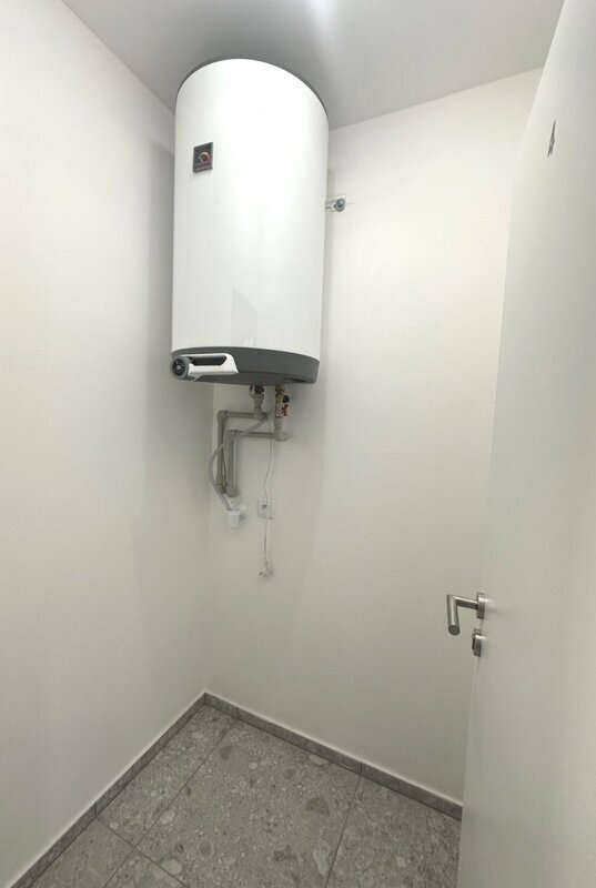 Pronájem moderního bytu 2+kk s terasou, klimatizací a parkováním – Zlín, Prštné