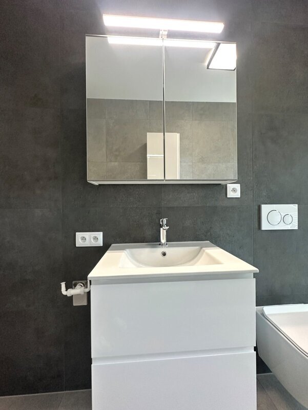 Pronájem moderního bytu 2+kk s terasou, klimatizací a parkováním – Zlín, Prštné