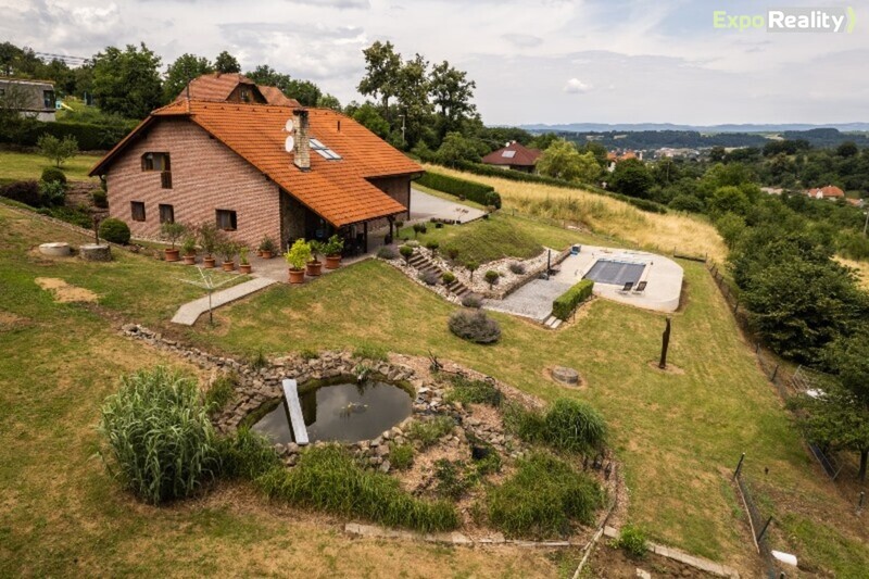 Prodej domu v luxusním prostředí Zádveřických pasek s