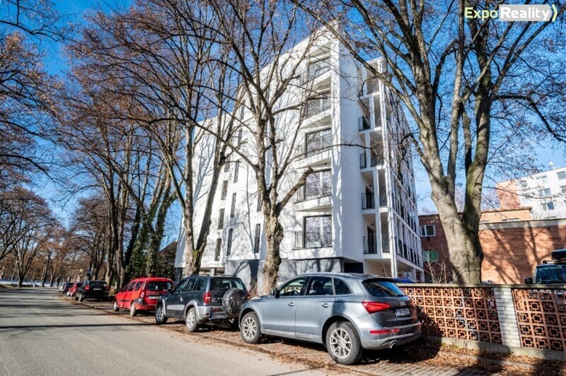 Pronájem nového bytu 2+kk s terasou a garážovým stáním, Zlín – Rezidence u Soutoku