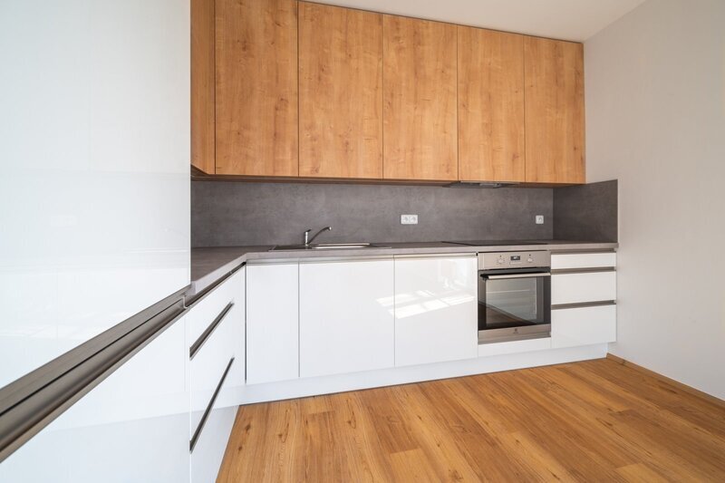 Pronájem nového bytu 2+kk s terasou a garážovým stáním, Zlín – Rezidence u Soutoku