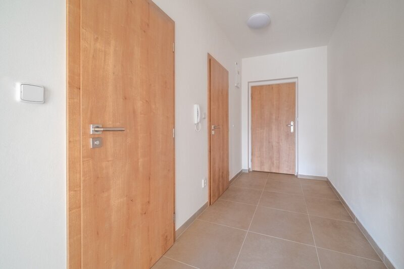 Pronájem nového bytu 2+kk s terasou a garážovým stáním, Zlín – Rezidence u Soutoku