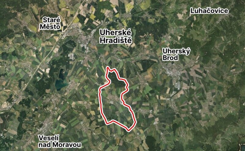 Nabízíme k prodeji zemědělské pozemky v katastrálním území Hluk, okres Uherské Hradiště