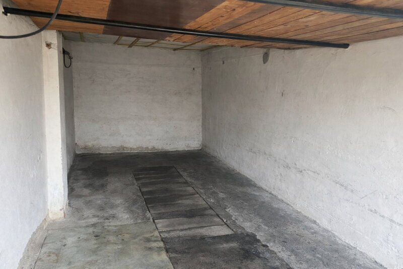 Exkluzivně nabízíme k pronájmu garáž ve Zlíně na ulici Broučkova.