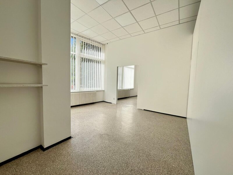 Pronájem dvou samostatných komerčních prostor – centrum Zlína, ulice Bartošova