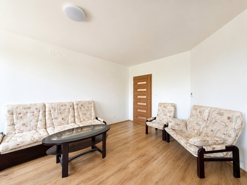 Pronájem zrekonstruovaného bytu 3+kk, 70 m² – Holešov, Bořenovská