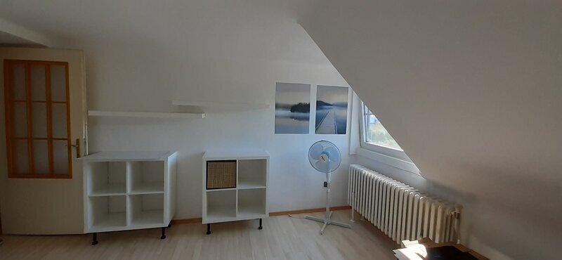 Pronájem pěkného podkrovního bytu 1+1 36 m2, ve 4.NP, obec Želechovice