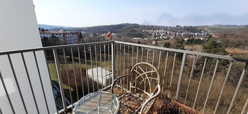 Pronájem bytu 2+kk 66 m2, s terasou 15 m2, s parkovacím stáním a sklepem, Zlín, Pod Křiby