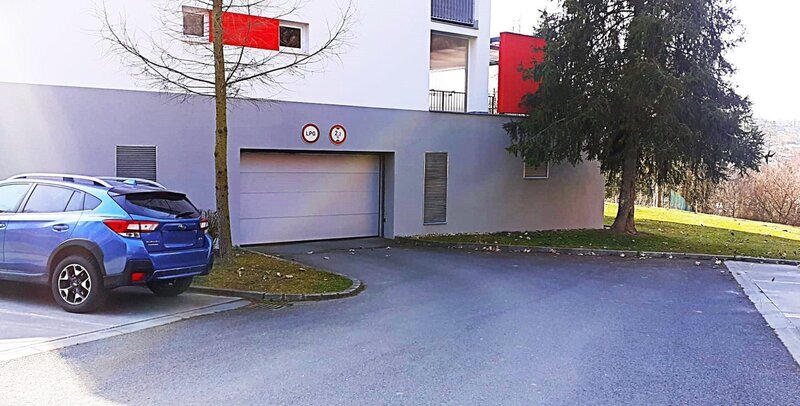 Pronájem bytu 2+kk 66 m2, s terasou 15 m2, s parkovacím stáním a sklepem, Zlín, Pod Křiby