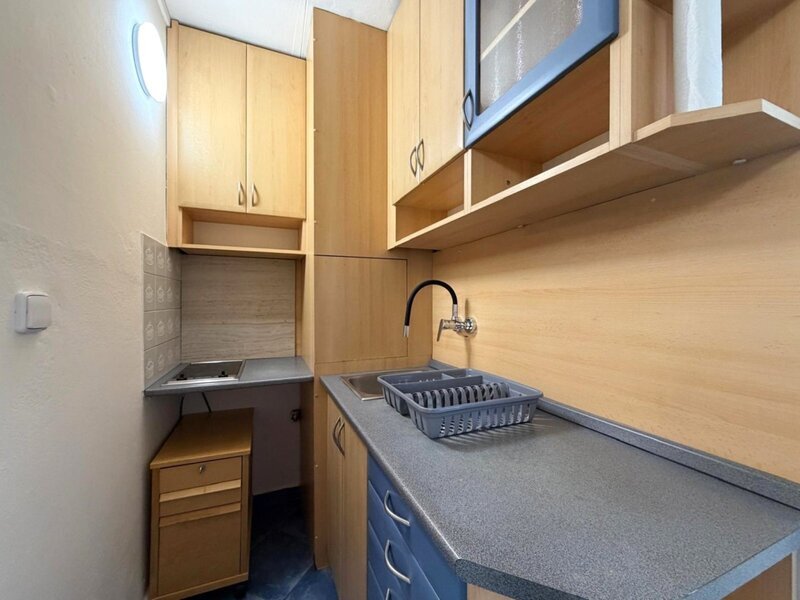 Pronájem bytu 1+kk, 29 m² – Zlín, Prštné, ul. L. Váchy