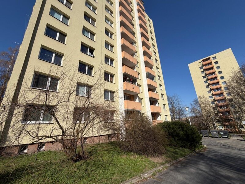 Pronájem bytu 1+kk, 29 m² – Zlín, Prštné, ul. L. Váchy