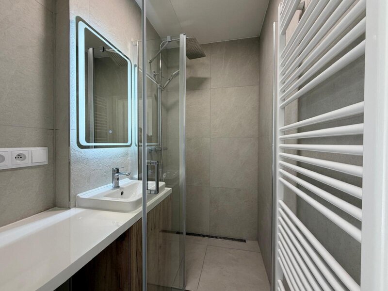 Pronájem bytu 1+kk s balkonem po rekonstrukci – Zlín, ul. Kvítková