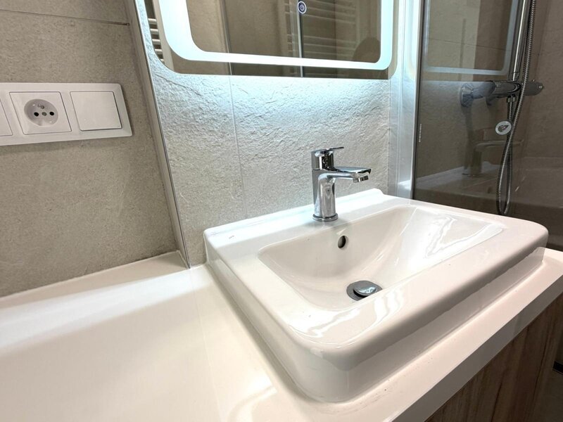 Pronájem bytu 1+kk s balkonem po rekonstrukci – Zlín, ul. Kvítková