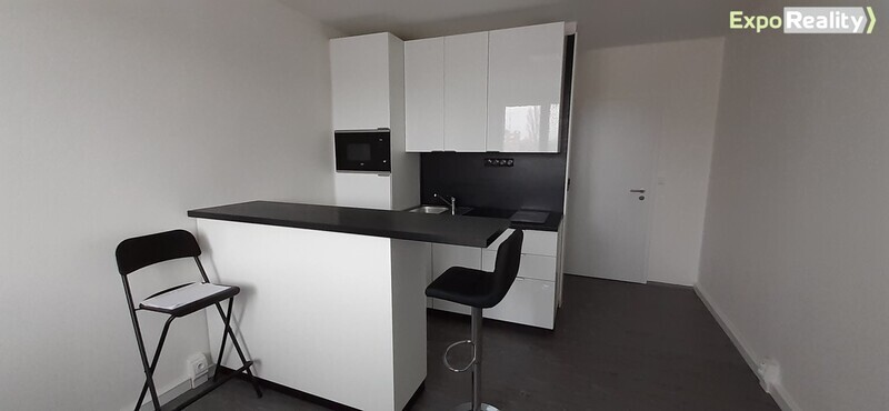Pronájem pěkného moderního 1+kk, v novostavbě, blízko centra, Zlín