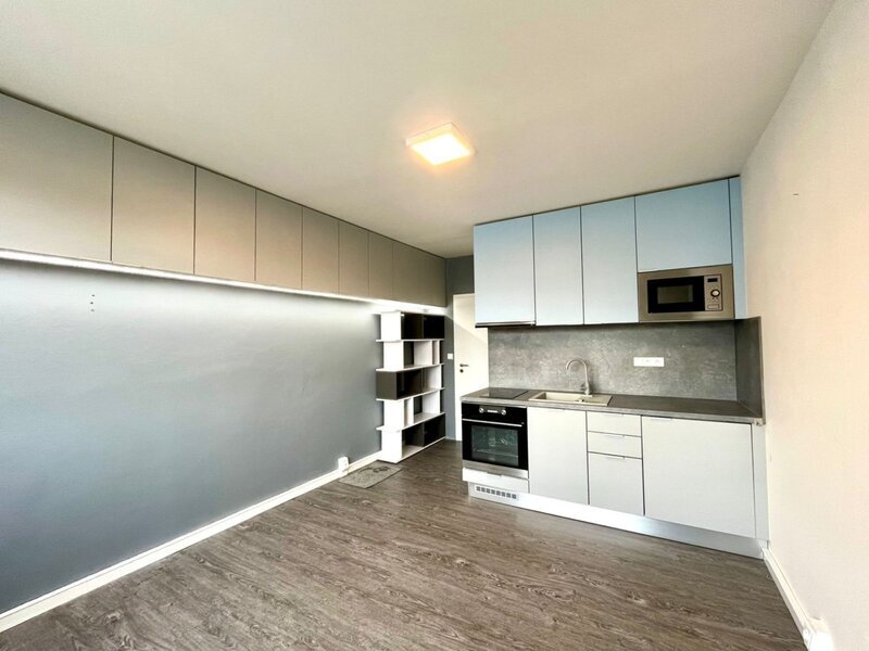 Pronájem bytu 1+kk, 26 m² v centru města Zlín – tř. T. Bati