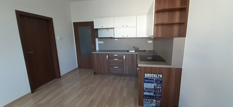 Pronájem cihlového 3+kk, 70 m2, přímo v centru Zlína, s výhledem na náměstí Míru
