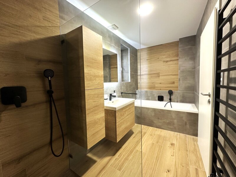 Prostorný rodinný dům 5+kk po kompletní rekonstrukci se zahradou, Otrokovice