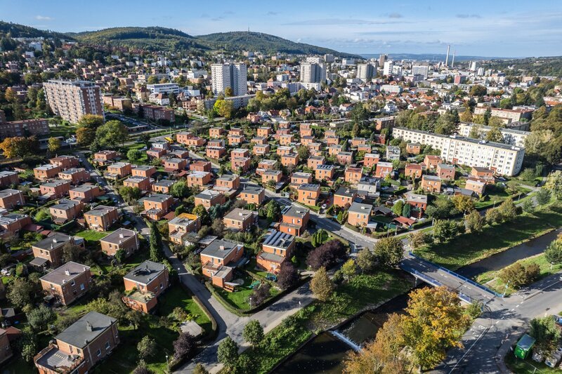 Prodej půldomku ve Zlíně na ulici Podvesná se zahradou.