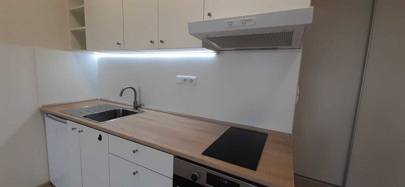 Pronájem byt 1+kk 30 m², v novostavbě, s balkonem, s parkováním, Pod Hradem, Zlín, Malenovice